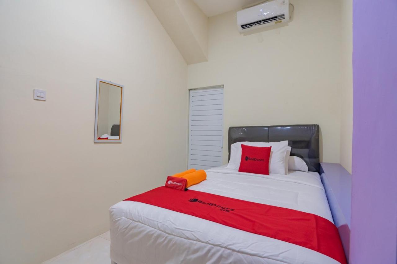 Reddoorz Near Trans Studio Bandung 3 Екстериор снимка